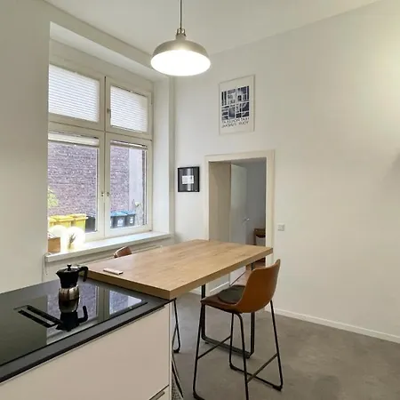 Zentrale In Dusseldorf-flingern Lejlighed *