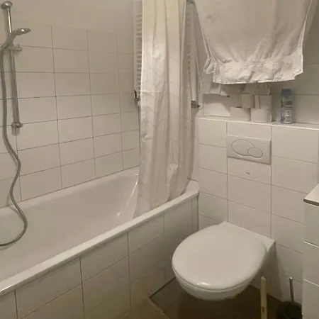 Zentrale In Dusseldorf-flingern Lejlighed